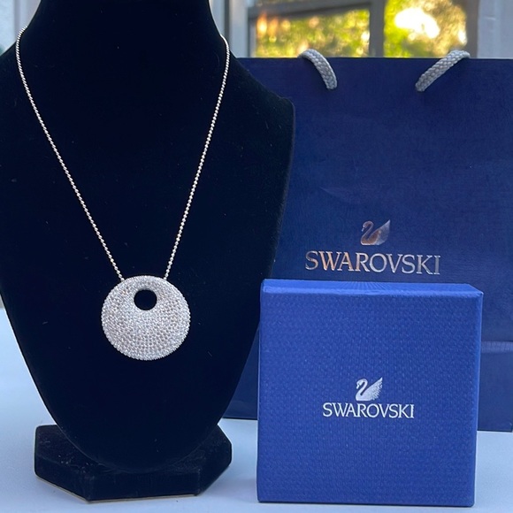 Swarovski Crystal Chuncky  Pendant Necklace, Box & Bag - Picture 7 of 9
